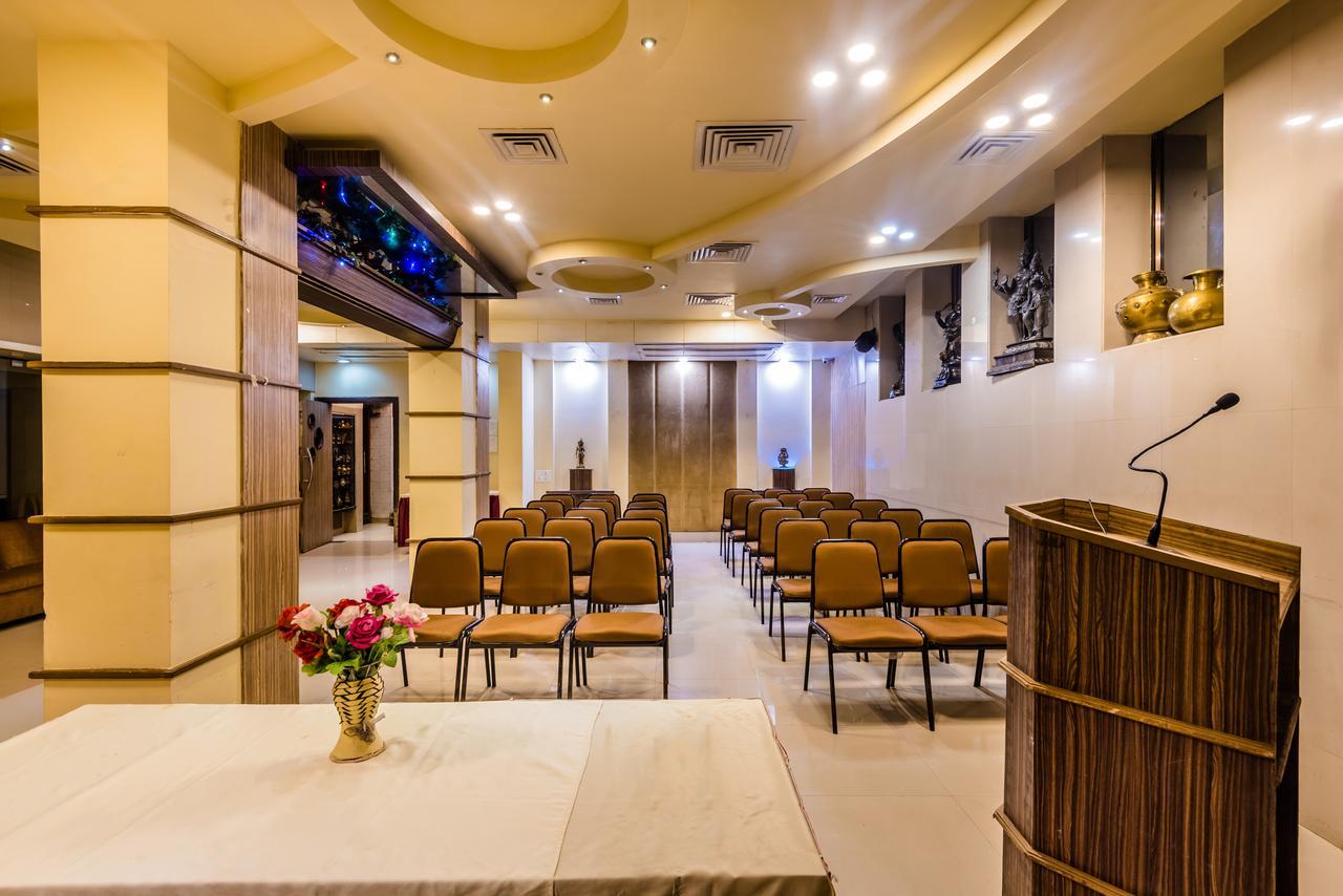 Hotel Panchratna Panvel Exterior foto